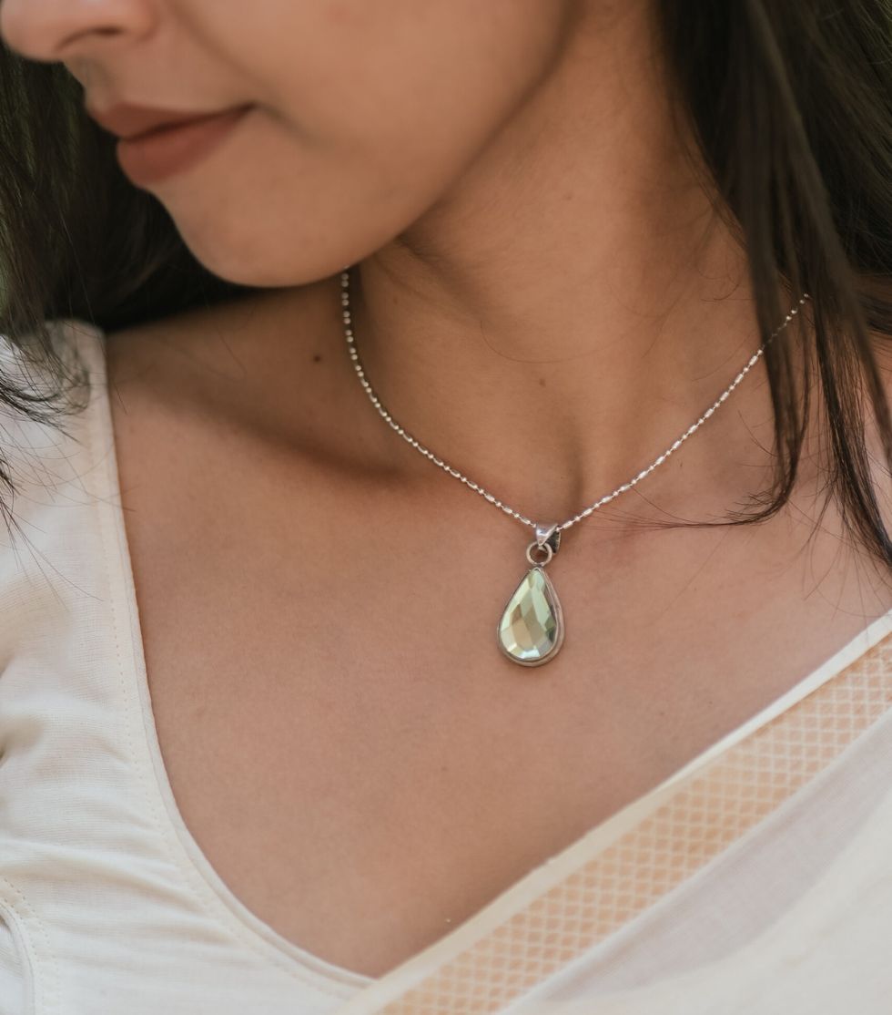 Peridot stone pendant