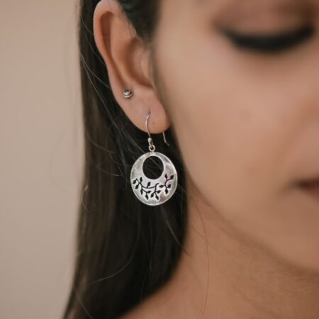 Silver round earrings