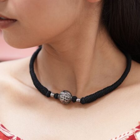 Silver ball handcrafted thread choker