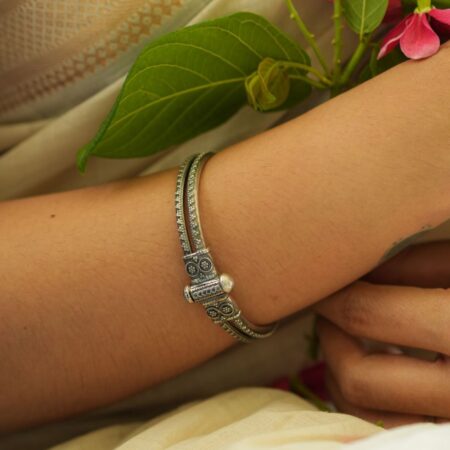 925 Silver Vintage Style 2 line Openable Bangle